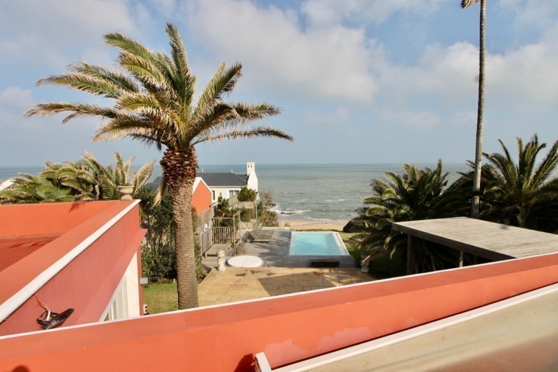 Soñada casa en primera línea de La Barra